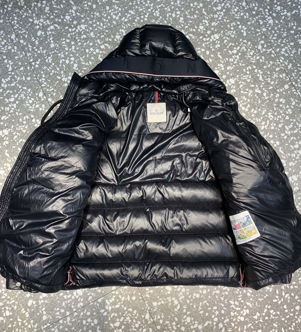 ハイクオリティダウンジャケット全体デザイン